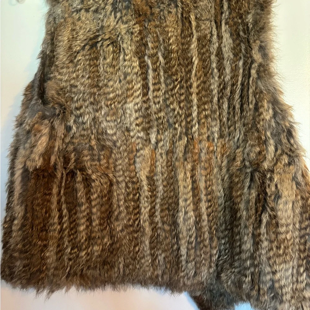 525 America Luxe Rabbit Fur Vest - Picture 4 of 7